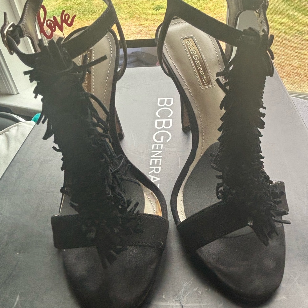 BCBGeneration Clue Sandals 7M